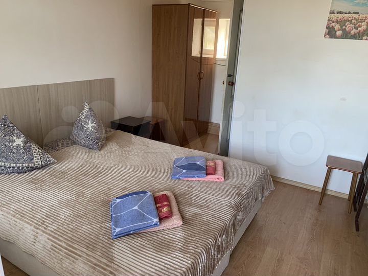 Комната 15 м² в 9-к., 2/2 эт.