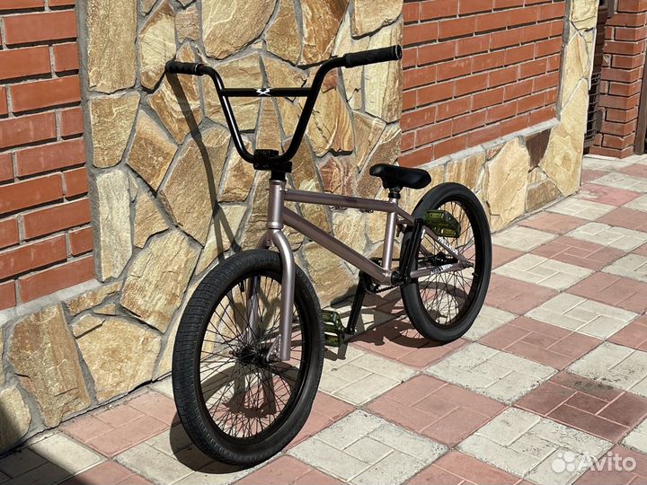 Трюковой велосипед BMX eastern