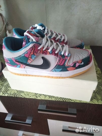 Кроссовки nike женские