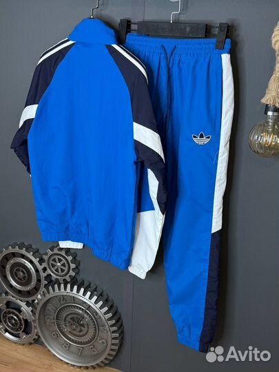 Спортивный костюм мужской Adidas весенний