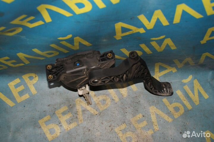 Педаль газа Volkswagen Golf 4 Variant