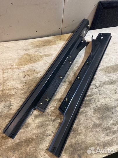 Накладка на порог салона Mercedes-Benz C-Class