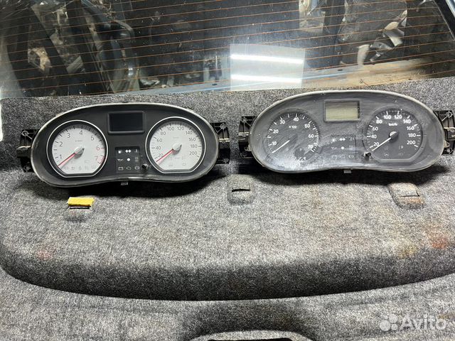 Приборная панель на logan