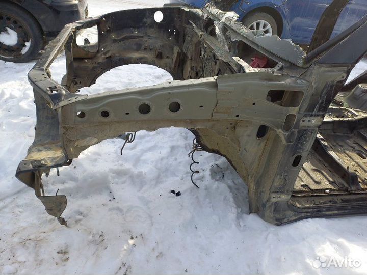 Срез (Телевизор с ланжеронами) Mitsubishi L200 KB