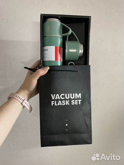 Новый термос с 3 кружками