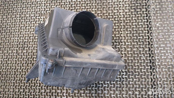 Корпус воздушного фильтра Chevrolet Tahoe, 2005