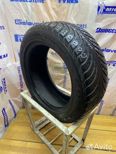Goodyear UltraGrip Extreme 205/55 R16
