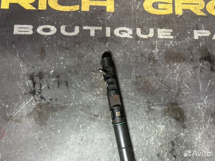 Форсунка топливная Kia Bongo J3