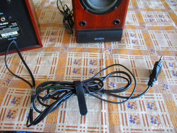 Продаётся акустическая система Sven SPS-607