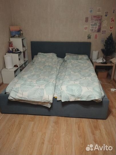 Кровать двухспальная 160х200 с матрасом