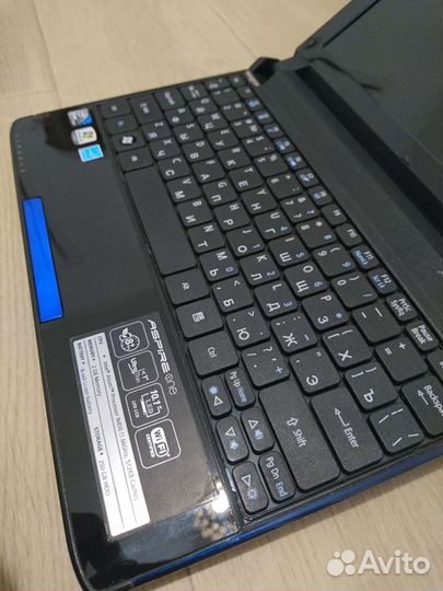 Acer aspire one