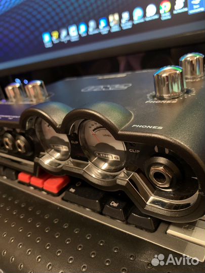 Звуковая карта Line 6 POD Studio UX2