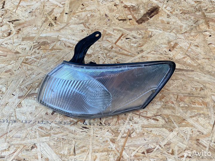 Габарит левый Toyota Camry Gracia SXV20