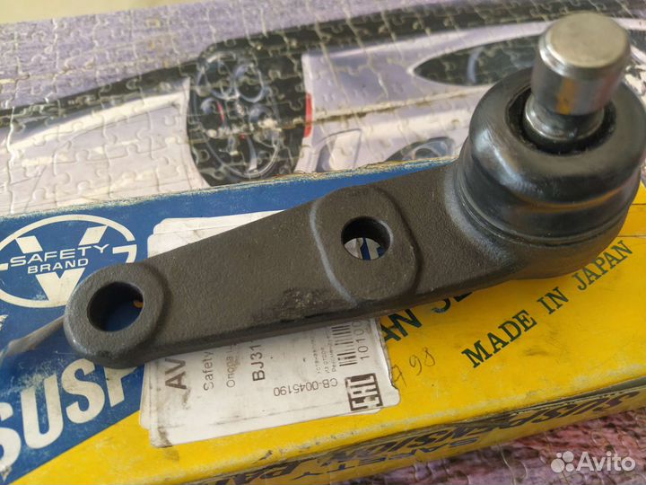 Шаровая опора Мазда Шума Сефия