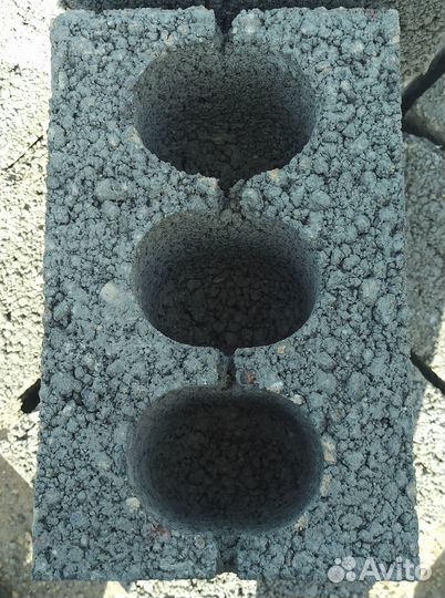 Блок строительный отсевно-керамзитовый