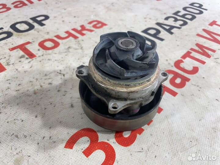 Помпа Ford Focus седан 2.0 eddb 2004