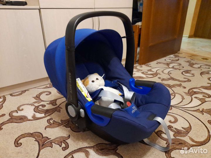 Автолюлька Britax Roemer Baby-Safe + база isofix