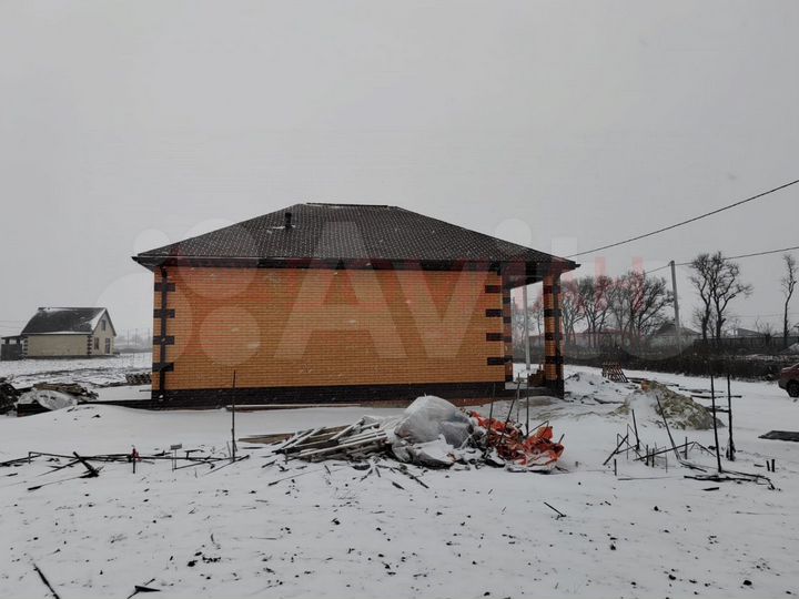 Дом 100 м² на участке 6 сот.