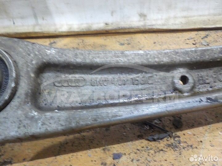 Кулак поворотный передний правый Audi Q5