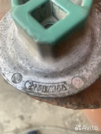 Натяжной ролик volvo fh с приводным ремнем