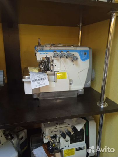 Оверлок jack e4s-4