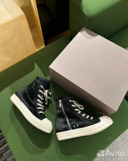 Женская мужская кроссовки оптом