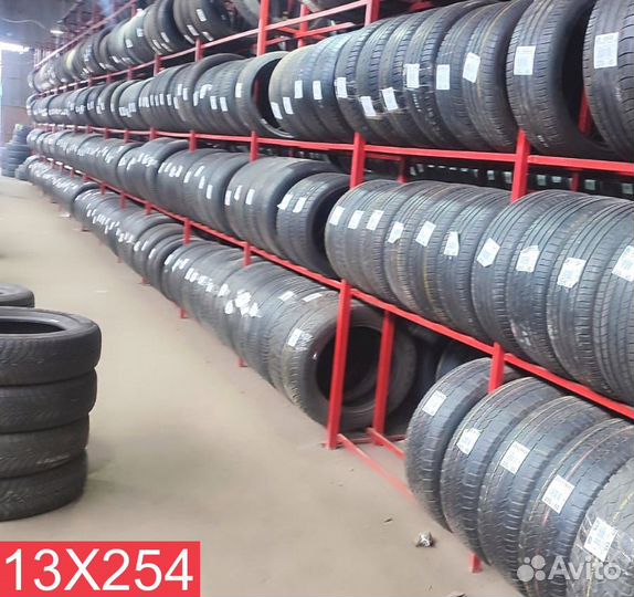 Goodyear UltraGrip 235/55 R17 103H