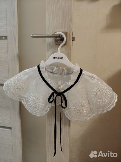 Воротничок с вышивкой