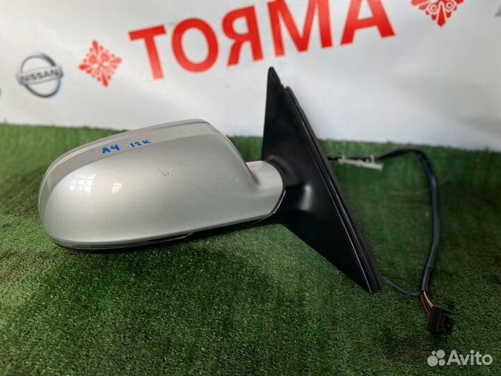 Зеркало правое Audi A4 B8