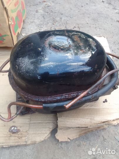 Компрессор с холодильника 