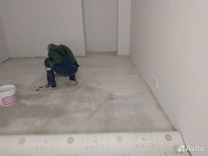 Помощник по укладке напольных покрытий