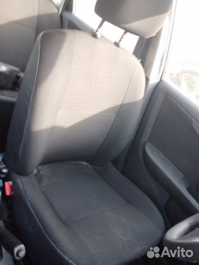 Сиденья комплект передняя Nissan Almera G15