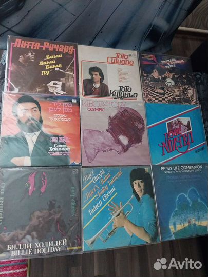 Виниловые пластинки разных жанров