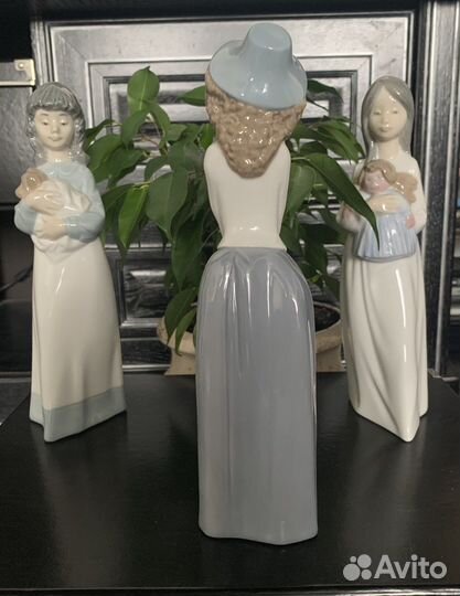 Фарфоровая статуэтка NAO lladro