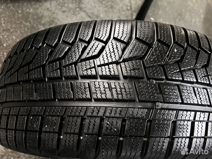 Hankook Winter I'Cept Evo2 W320 215/45 R17