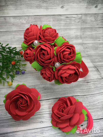 Ободок и пара резиночек