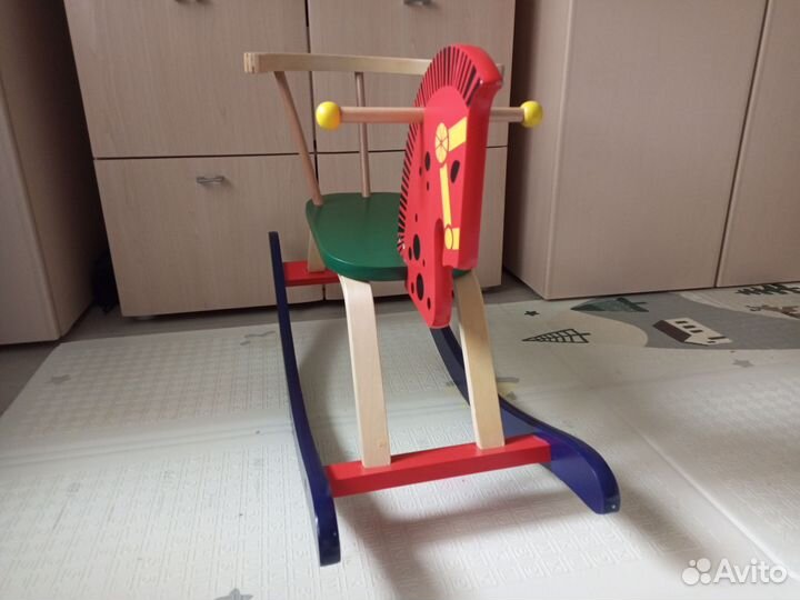 Лошадь качалка деревянная