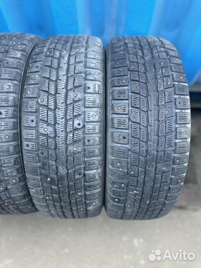 Dunlop SP Winter Ice 01 195/60 R15 88T