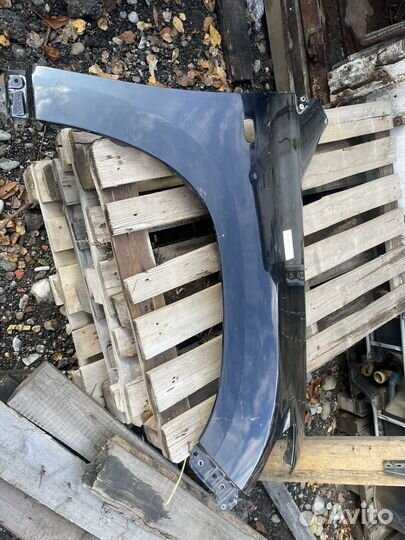 Оригинальные крылья левое и правое