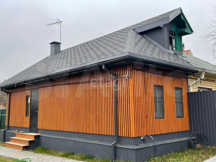 Дом 169 м² на участке 4,5 сот.