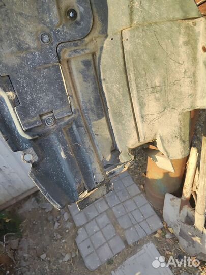 Подкрылки toyota mark x120