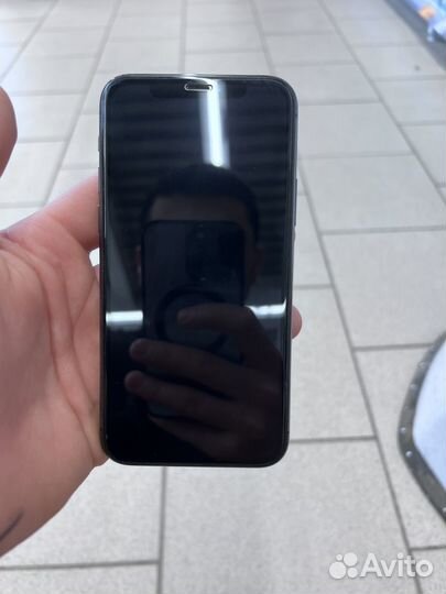 iPhone 11 Pro, 64 ГБ