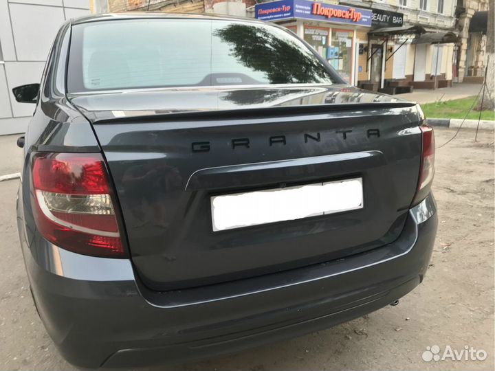 Шильдик Granta черный глянец в стиле Порше