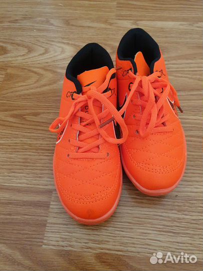 Новые шиповки для детей