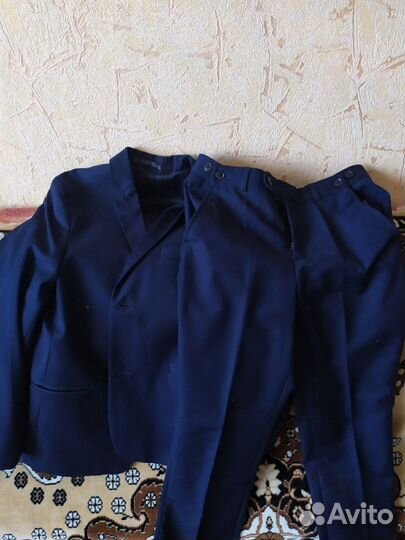 Костюм школьный