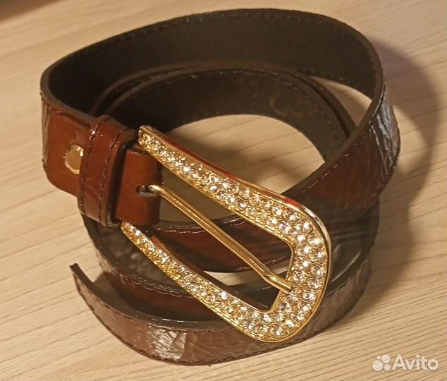 Ремень натур.лак. кожа, стразы, Италия, оригинал