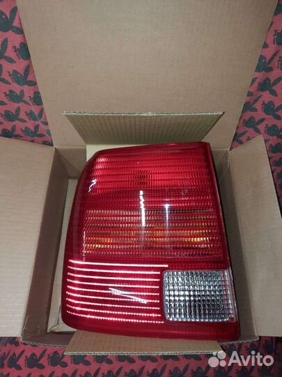 Фонарь задний левый правый Passat b5пассатб5седан