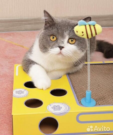 Когтеточка лежанка для кошек из гофрокартона