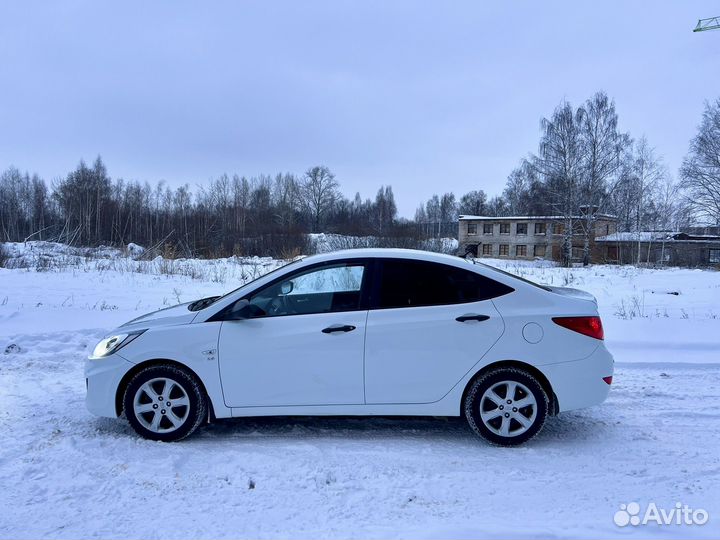 Hyundai Solaris 1.6 AT, 2013, 172 000 км