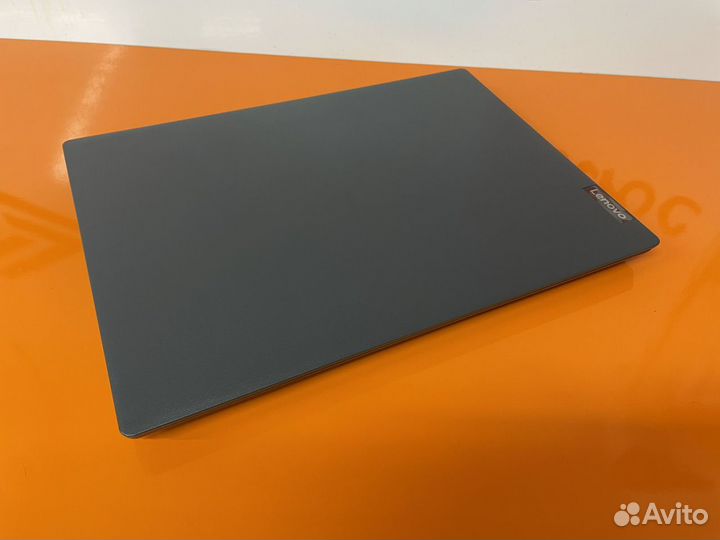 Ноутбук Lenovo v14 athlon gold 3150 4 ядра, ssd